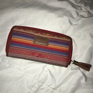 perfect festival wallet or summer vacay